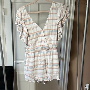 American Eagle romper. Excellent condition.